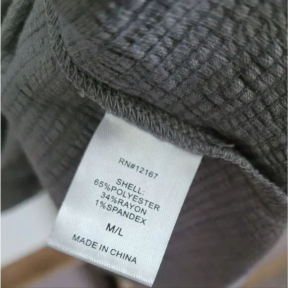 Laurie Felt Gray V-Neck Top Size M/L - Picture 8 of 12